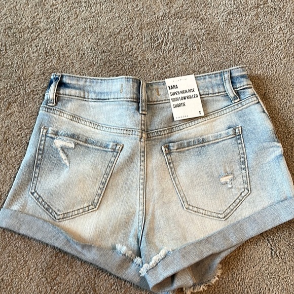 Ekattire high rise shorts - Picture 2 of 4